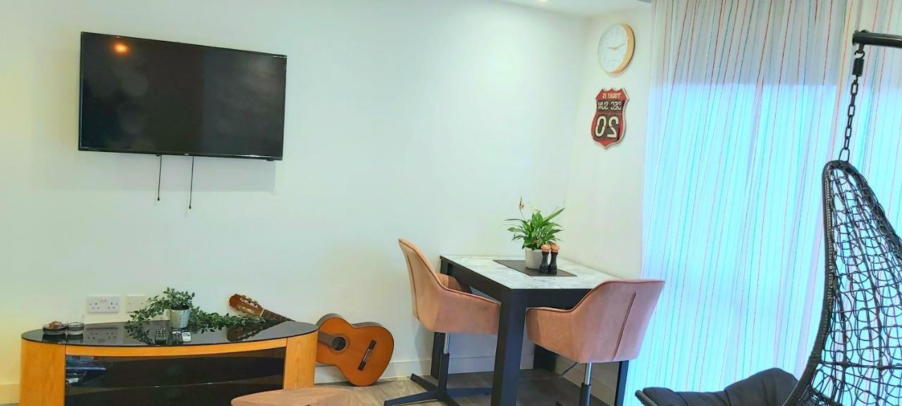 Lovely Studio Apartment Sheffield City Centre - Netflix, Wifi, Digital Tv Exterior photo