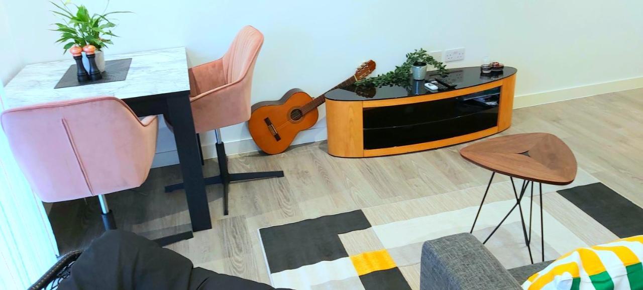 Lovely Studio Apartment Sheffield City Centre - Netflix, Wifi, Digital Tv Exterior photo