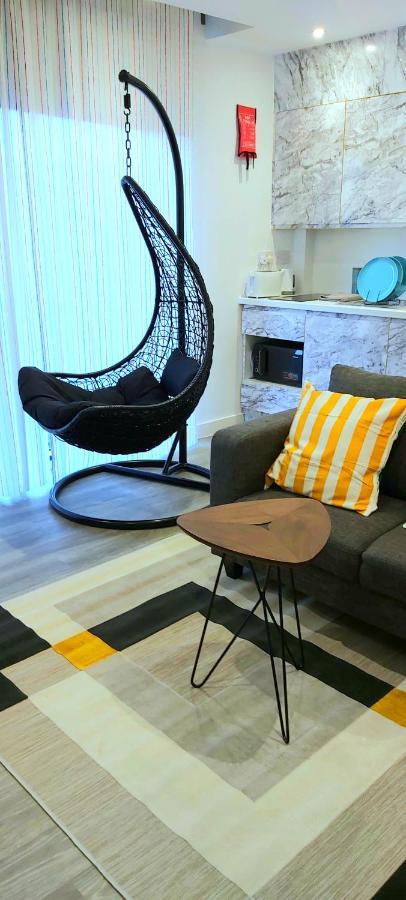 Lovely Studio Apartment Sheffield City Centre - Netflix, Wifi, Digital Tv Exterior photo